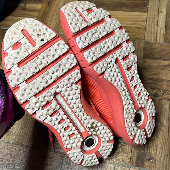 Under Armour HOVR Bluetooth Sneakers - Picture 4 of 10